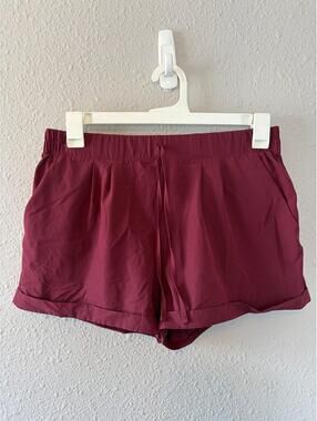 Zyia Active maroon shorts size L